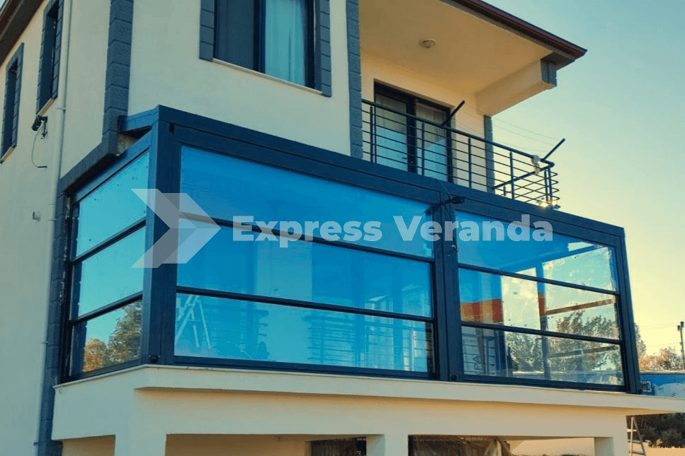 Express Veranda 4